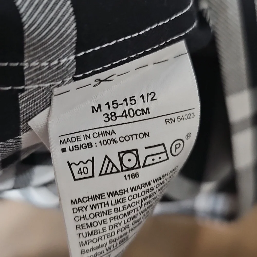 Banana Republic Black and White Plaid Men's Shirt Medium